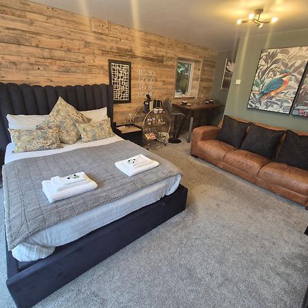 Boutique Shrewsbury Suites Exteriér fotografie