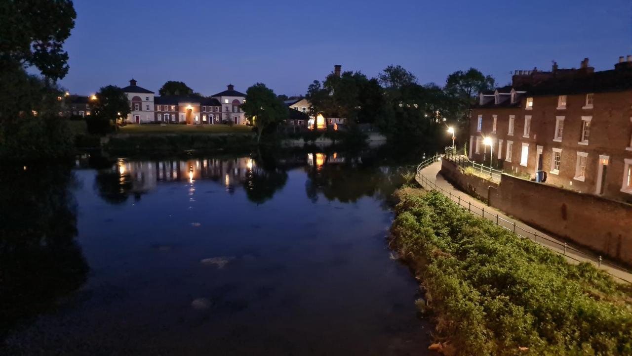 Boutique Shrewsbury Suites Exteriér fotografie