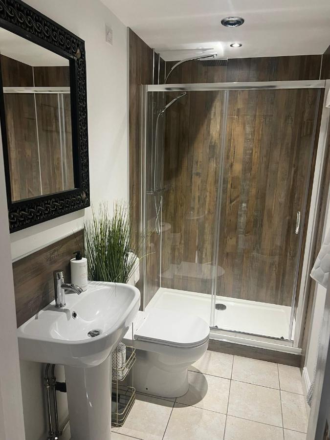 Boutique Shrewsbury Suites Exteriér fotografie