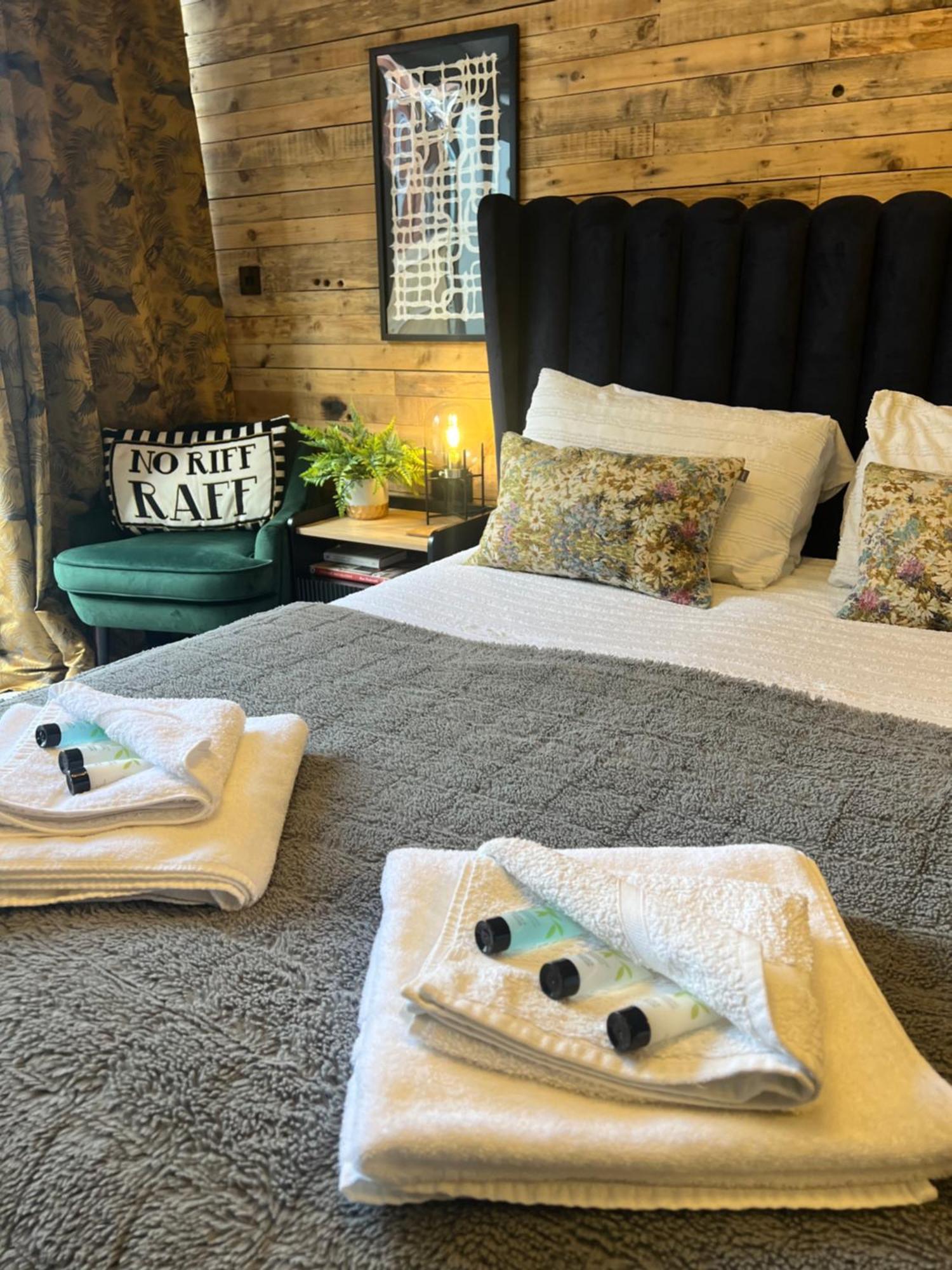 Boutique Shrewsbury Suites Exteriér fotografie